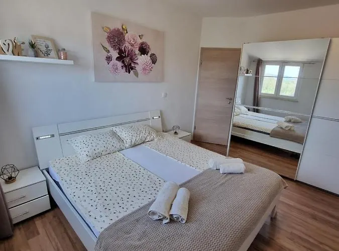 Tena * Privlaka (Zadar)